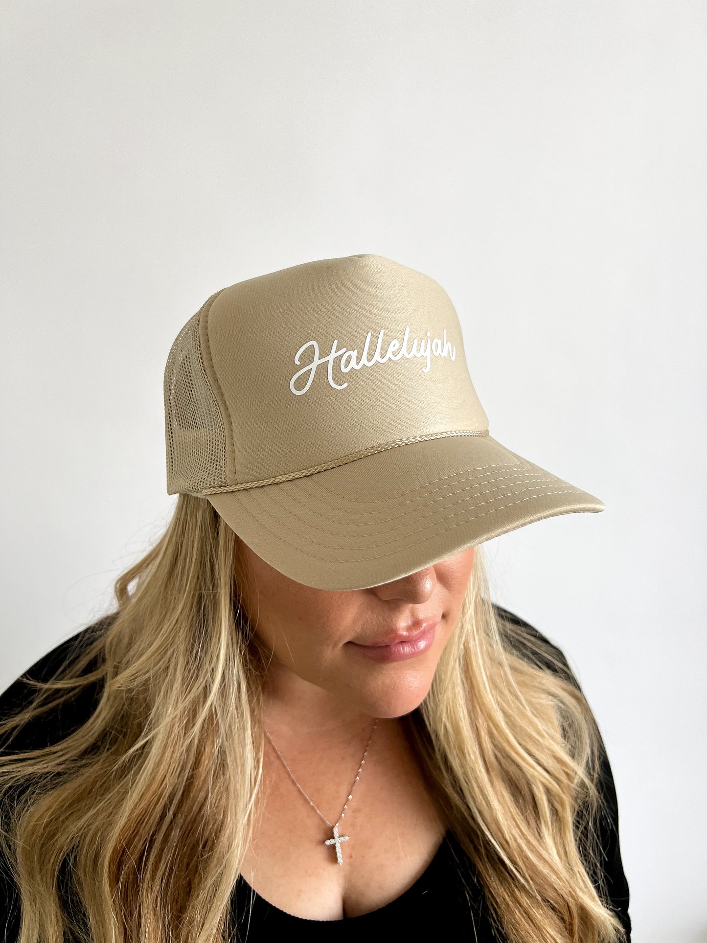 HALLELUAH TRUCKER HAT // BEIGE